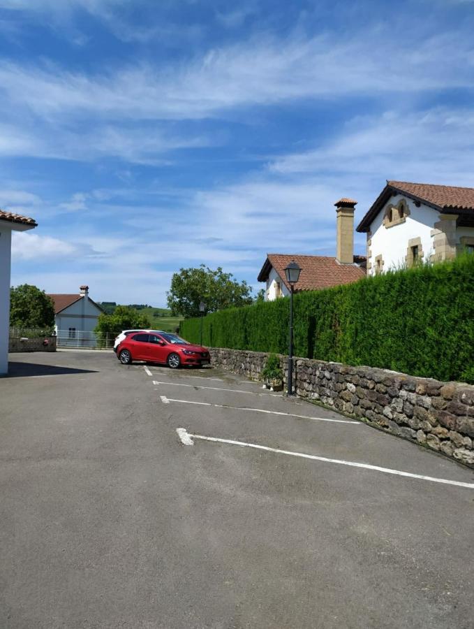 Alto Santiago Alojamiento Con Parking San Vicente De La Barquera Exterior photo